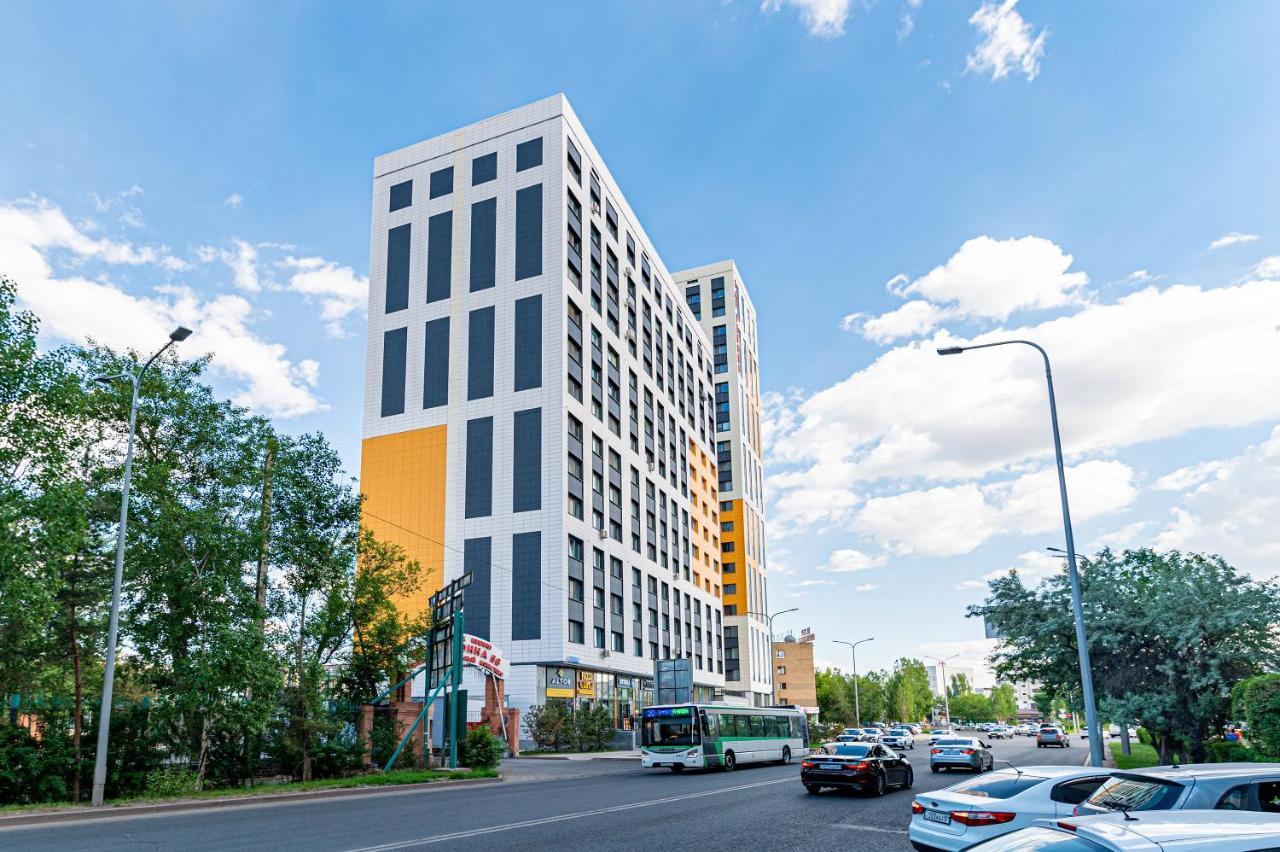Золотой Квадрат Астаны Apartment Astana Exterior foto